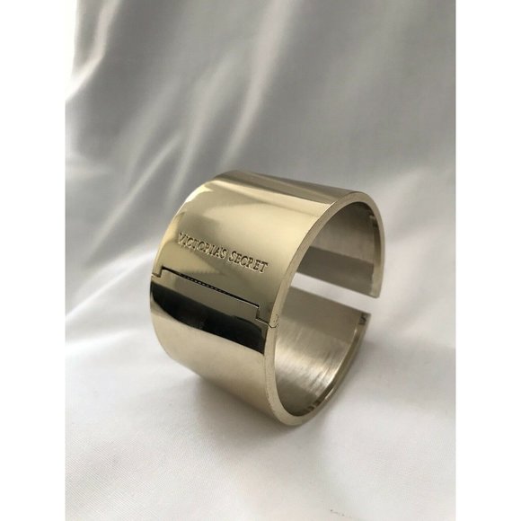 Victoria's Secret Scandalous Cuff Bracelet Gold Sexy Pyramid Limited Edition - Picture 12 of 12